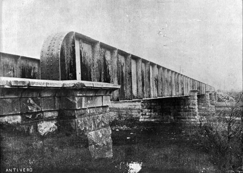 Archivo:Puente ferroviario Antivero.jpg